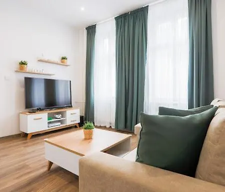Family Apartment Ostrava Exterior foto