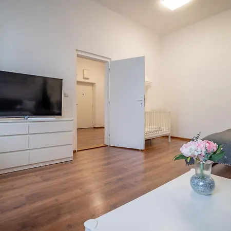 Family Apartment Ostrava Exterior foto