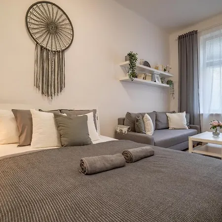 Family Apartment Ostrava Exterior foto