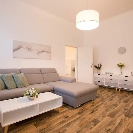 Family Apartment Ostrava Exterior foto