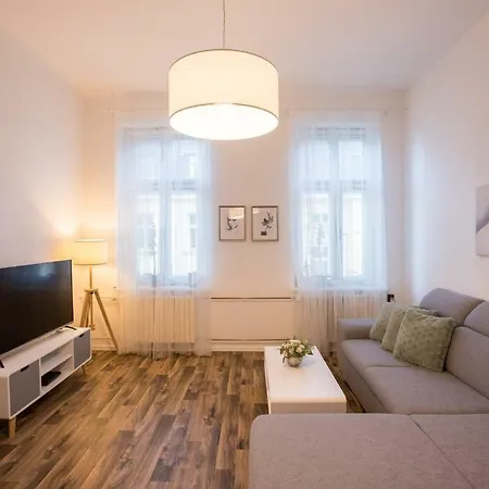 Family Apartment Ostrava Exterior foto